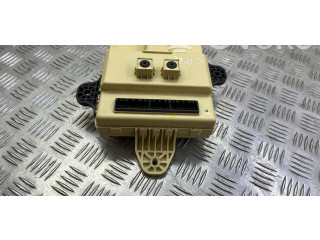 Блок предохранителей 954002P656   KIA Sorento    