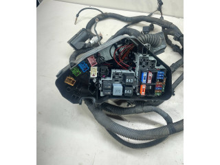   Pojistková skříňka 4l1971072nd, 7L0937576B   Audi Q7 4L 2014