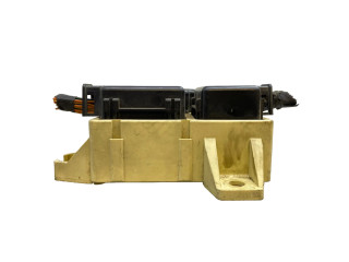 Блок предохранителей 1R8T14A067AB Jaguar S-Type