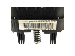 Подушка безопасности водителя 96721954ZD   Peugeot Partner