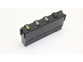   Pojistková skříňka 8264130250   Lexus GS 300 350 430 450H 2006