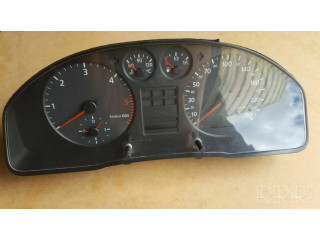 Přístrojová deska Audi A4 S4 B5 8D 2000 8D0919861F