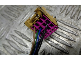 Зеркало электрическое        Skoda Fabia Mk1 (6Y)  1999 - 2007 года   