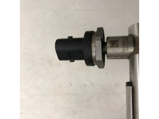 Топливная рампа PE2713150, 261545155 Mazda CX-5 II 2.0