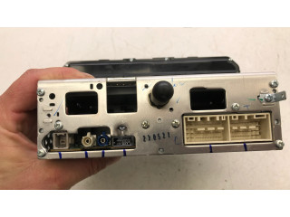 Радио/ проигрыватель CD/DVD / навигация