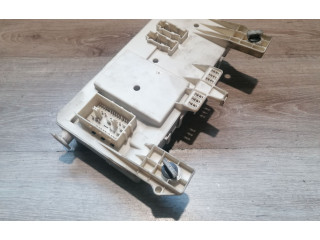 Pojistková skříňka 30728906 Volvo S40 2006