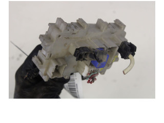 Pojistková skříňka Nissan Navara D40 2009