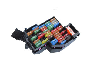 Pojistková skříňka 7L0941828B, 7L0941824B Porsche Panamera (970) 2011