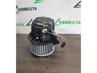 Вентилятор печки    X6812   Audi A5 8T 8F