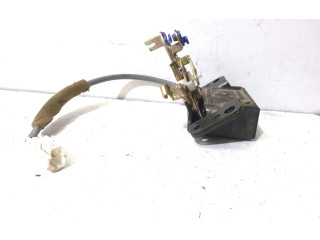 Zámek zadních dveří    Lexus RX 300 2003