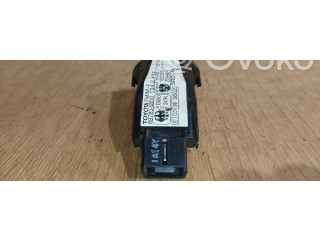 Přístrojová deska  Toyota Yaris 1999 8978352010, TMIM4  