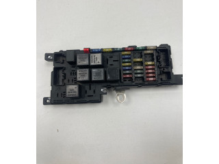 Блок предохранителей 518828108, 30728008   Volvo V70    