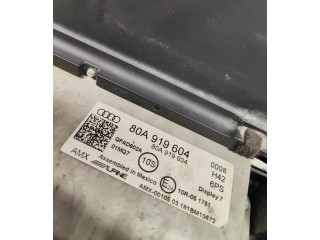 Дисплей    80A919604   Audi Q5 SQ5