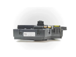 Pojistková skříňka 9210857 BMW 7 F01 F02 F03 F04 2010