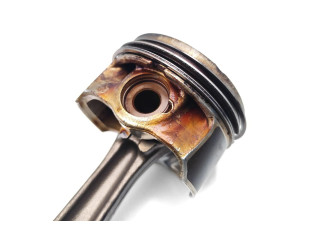 Поршень с шатуном