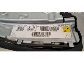 Подушка безопасности в сиденье A2048600205   Mercedes-Benz GLK (X204)