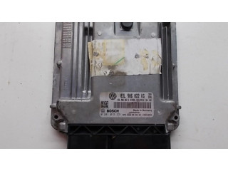 Блок управления двигателя 03L906022KG Volkswagen Golf V