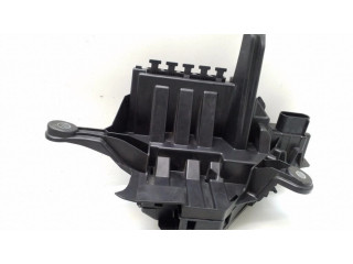 Узел подключения плюсовых проводов