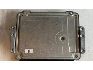 Блок управления двигателя 0281016523 Hyundai i30