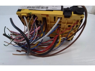 Блок предохранителей 9804848580   Peugeot Expert    