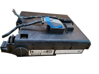 Блок предохранителей 30728512, 28017881   Volvo XC90    