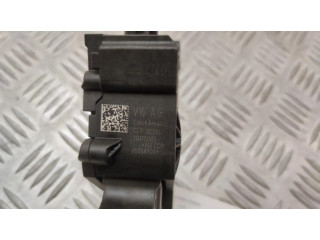 Педаль акселератора