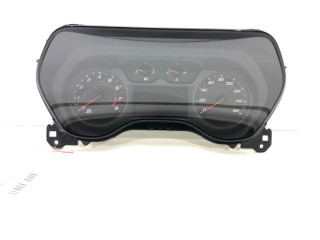 Панель приборов 84025439 Chevrolet Camaro