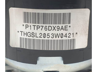 Подушка безопасности водителя K52029351AE   Fiat Freemont