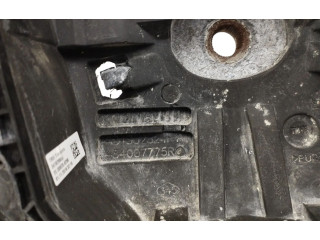 Руль Dacia Duster   -  года 484000919R      