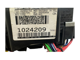 Блок предохранителей 9401802, 1024209 Volvo V70