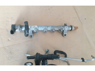 Топливная рампа 03L130089P Volkswagen Golf VI