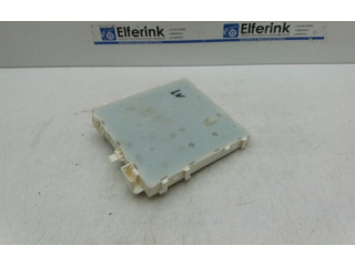 Блок предохранителей 8893103879, P8893103879 Lynk & co 01