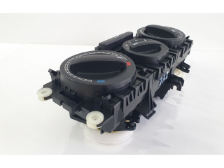 Блок управления климат-контролем 69747020   Volkswagen Transporter  Caravelle T5