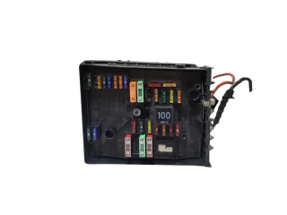 Блок предохранителей 3C09712490 Volkswagen Touran I