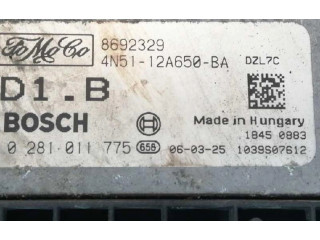 Блок управления двигателя 8692329   Volvo V50