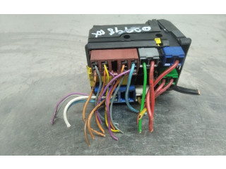 Блок предохранителей 9608173180   Peugeot 406    