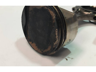 Шатун      Maserati Quattroporte  