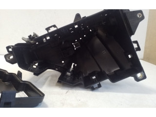 Блок предохранителей  31398001, 31499017   Volvo XC90    