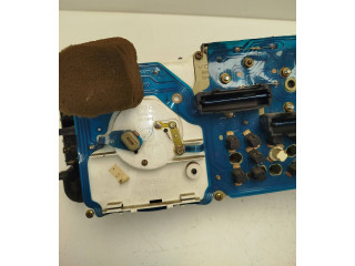 Přístrojová deska Audi 80 90 B2 1984 81117331, LEDZU