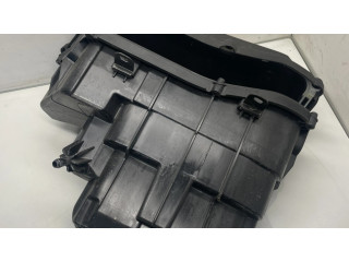 Pojistková skříňka 8509913 BMW 4 F36 Gran coupe 2017