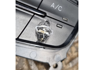 Блок управления климат-контролем 68293607AE, P68293607AE Dodge Challenger