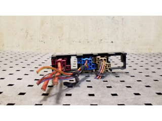   Pojistková skříňka 7N0937503A   Volkswagen Golf VI 2010