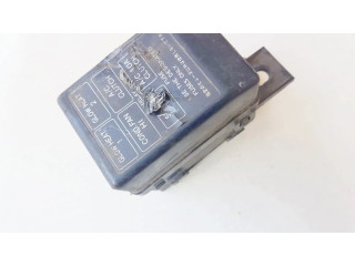 Блок предохранителей Mitsubishi Carisma