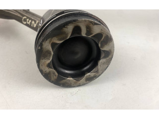  Поршень с шатуном  02604LA, 04LADE  Audi A3 S3 8V  