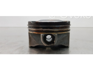 Píst 1310124050 Toyota Corolla E160 E170 M20A