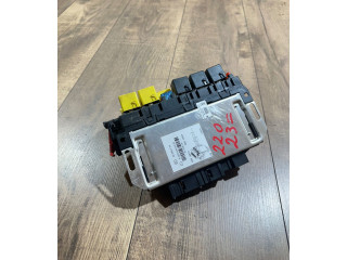 Pojistková skříňka A0295450432, 05045114 Mercede-Benz S W220 2001