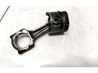 Píst Nissan Primera