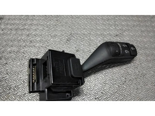 Ручка стеклоочистителей 17D9402   Ford Focus