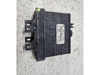 Блок управления коробкой передач 01M927733HP   Volkswagen Bora