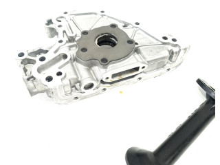 Масляный насос   04C115105C, 04C115105C  Volkswagen Jetta VI 